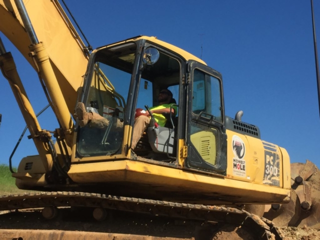 IMG_0013 Midwest Mole employees in action