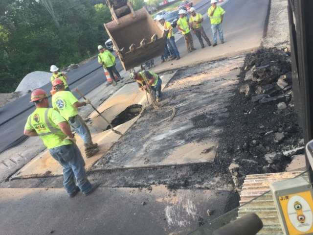 IMG_0058 Midwest Mole employees in action